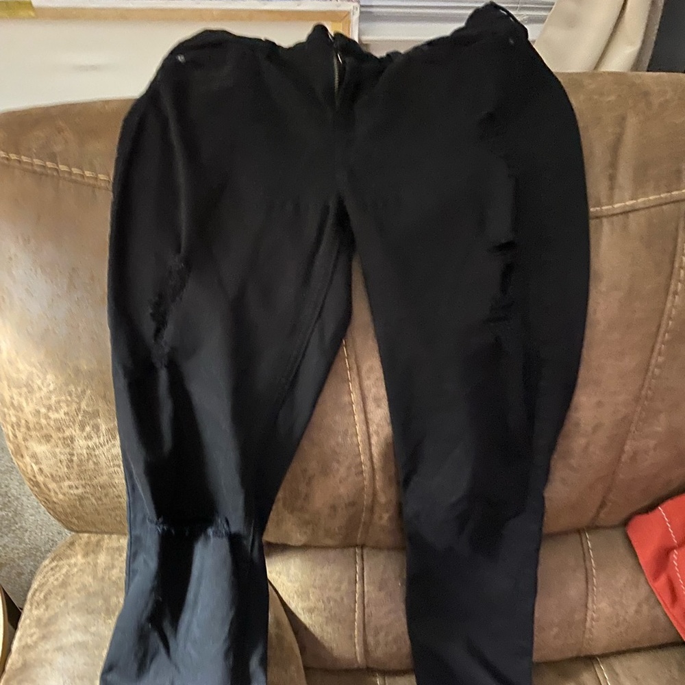 7 FOR ALL MANKIND Blair skinny in black destroyed.